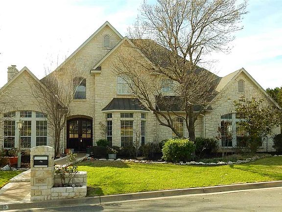 3rd image of 9925 Tara Oaks Dr