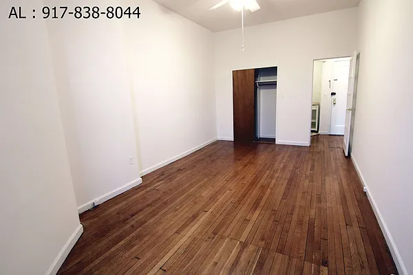 Rented by America Mecca Realty LLC | media 8