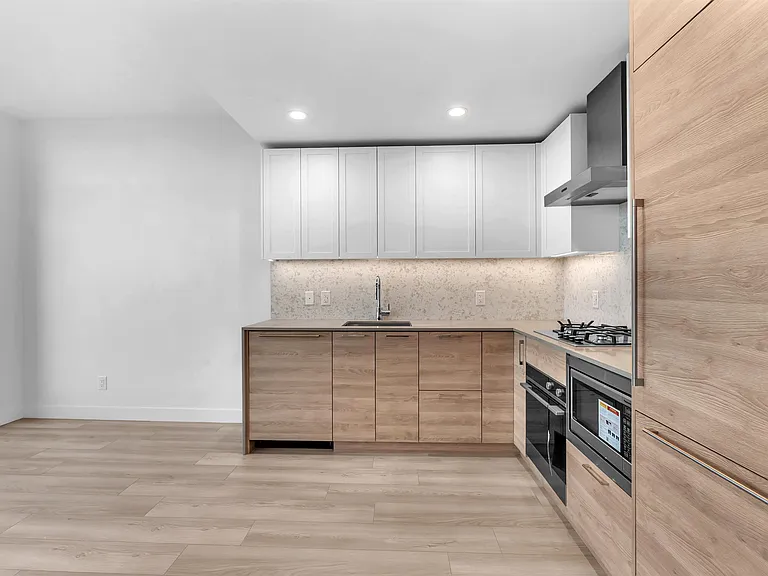 2381 Beta Ave #2406 — Photo 5
