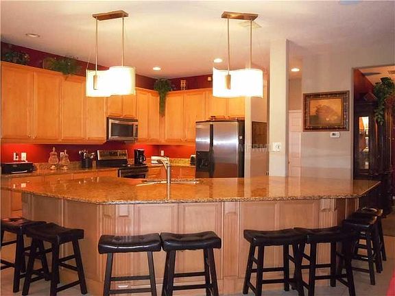 2nd image of 921 Arbormoor Pl