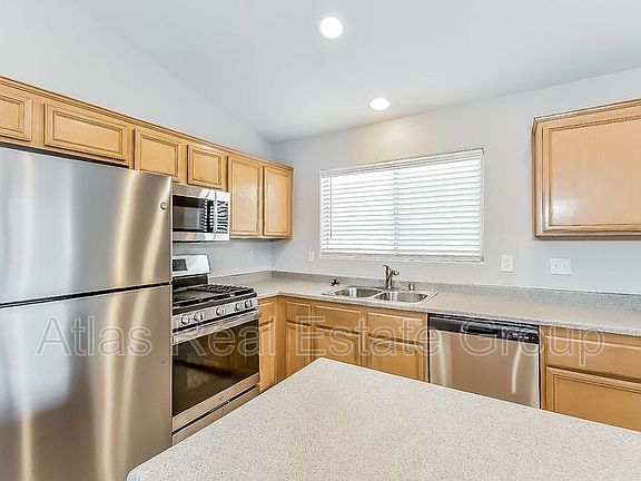 4th image of 8560 Blowing Pines Dr