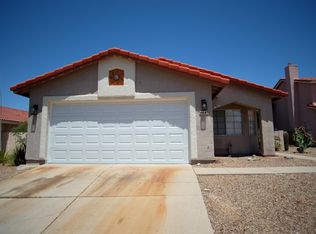 9445 N Albatross Dr, Tucson, AZ 85742
