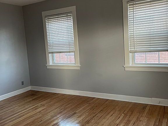 4th image of 7083 Pernod Ave