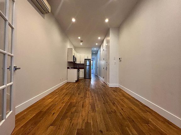 3rd image of 187 Suydam St #1B
