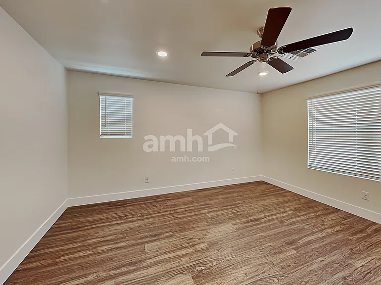 21382 S 231st St — Photo 10