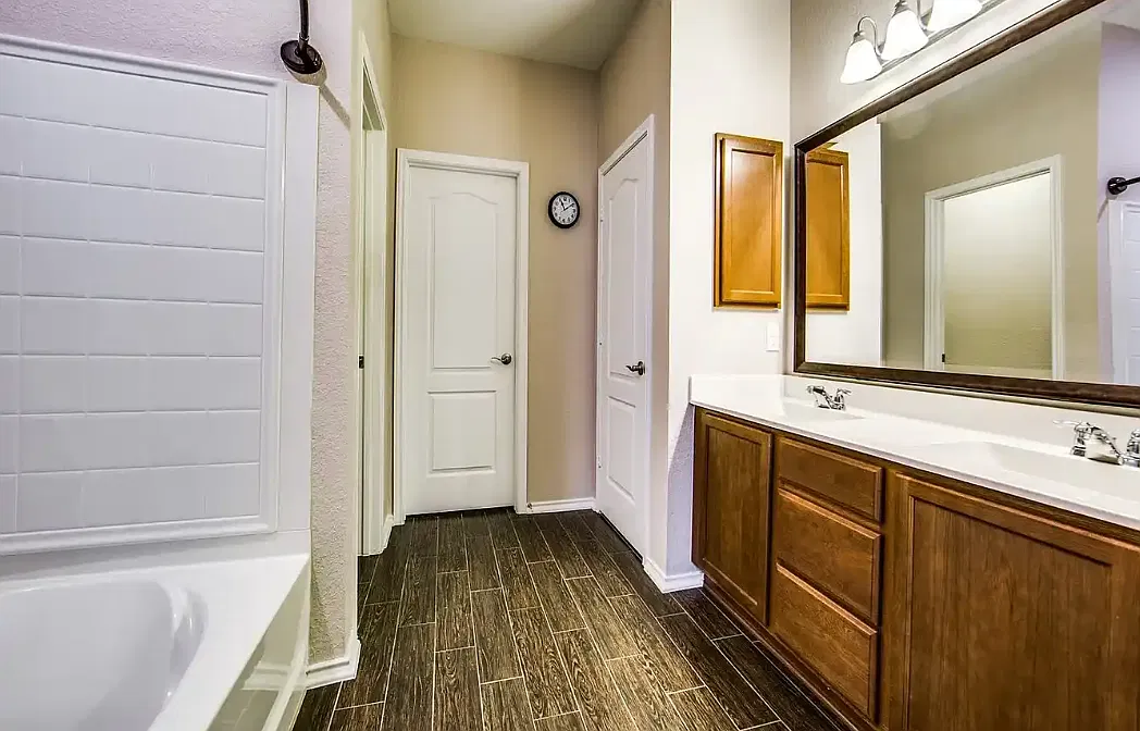 3 bed, 1778 sqft, $2,200 — Photo 4