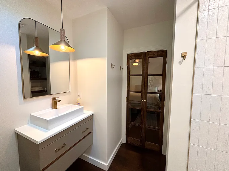 200 Queens Colony High Rd — Photo 12