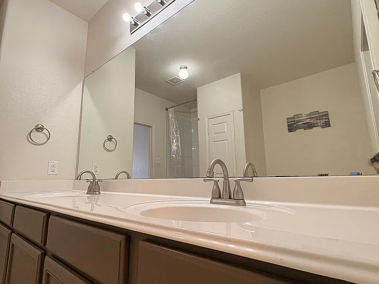 9807 Opal Rock Dr — Photo 18