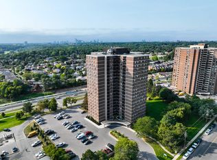 39 Richview Rd #403, Toronto, ON M9A 4M7