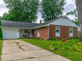 241 Robinson Dr, Morris, IL 60450