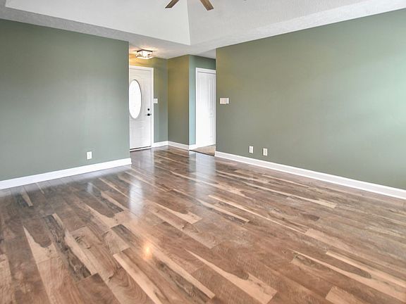 4th image of 3710 Suiter Rd