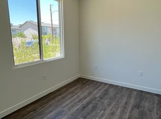 402 W 7th St #1004, Tempe, AZ 85281