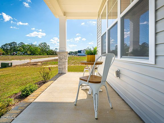 2nd image of 3309 School View Drive
