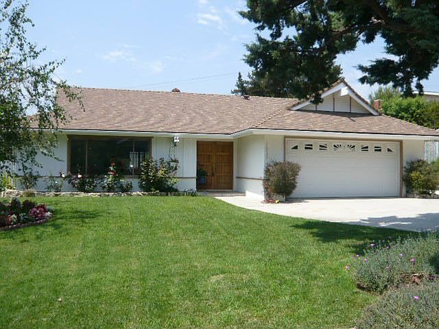 16333 Midwood front view