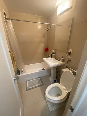 Rented by A&E Real Estate Management | media 16