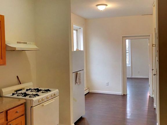 4th image of 89 Belmont Ave APT 1L