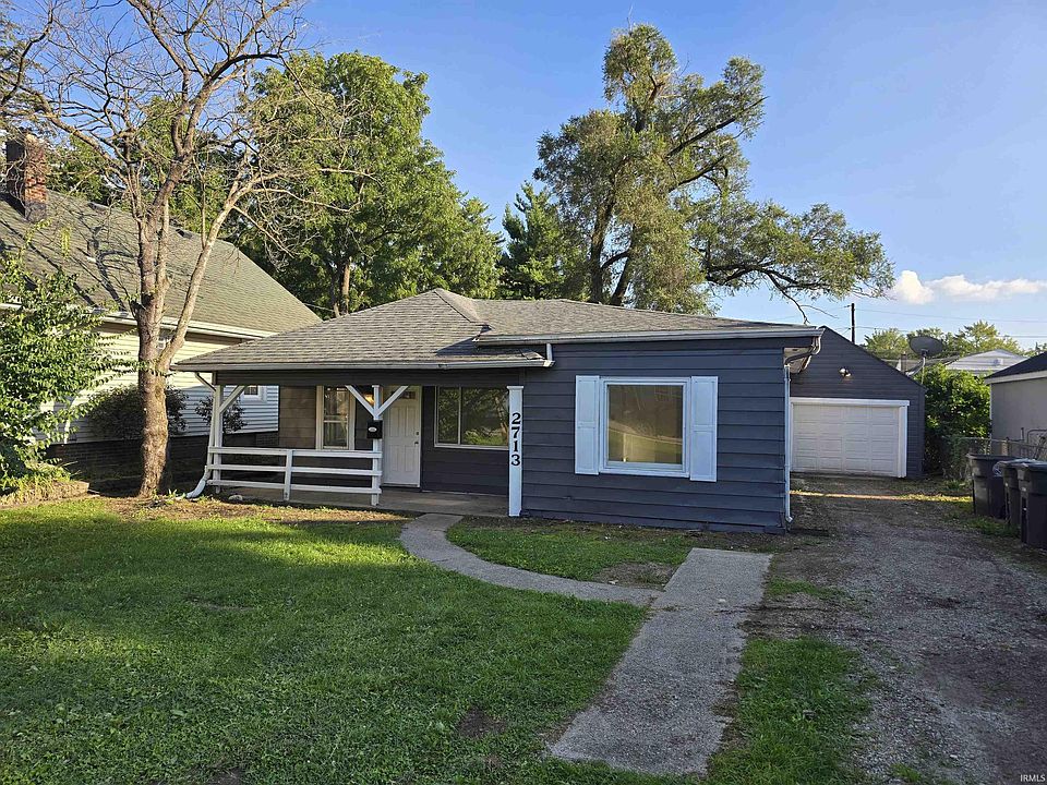 1st image of 2713 Waynewood Dr