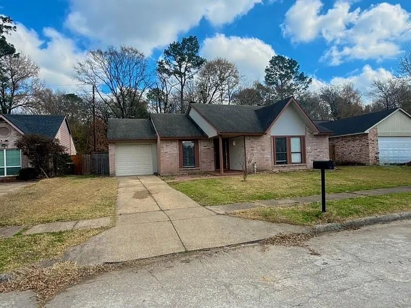 3 bed, 2.0 bath, 1637 sqft, $1,675 — Photo 2