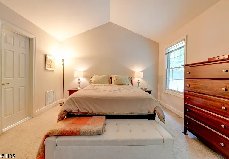 50 Bloomfield Ave #50 — Photo 12