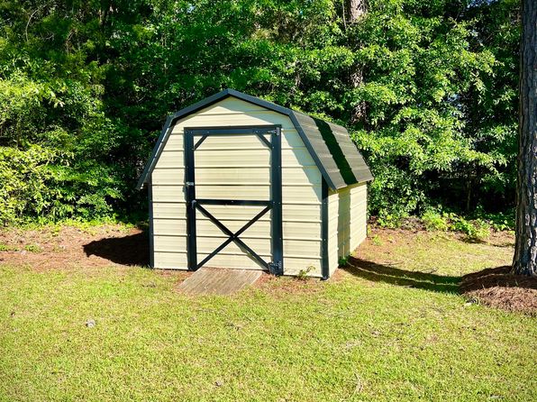218 Barfield Dr, Dublin, GA 31021