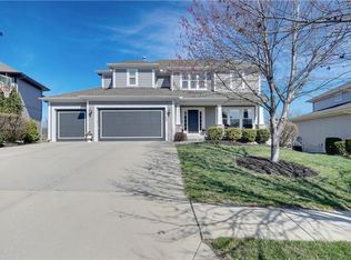 24186 W 109th Ter, Olathe, KS 66061