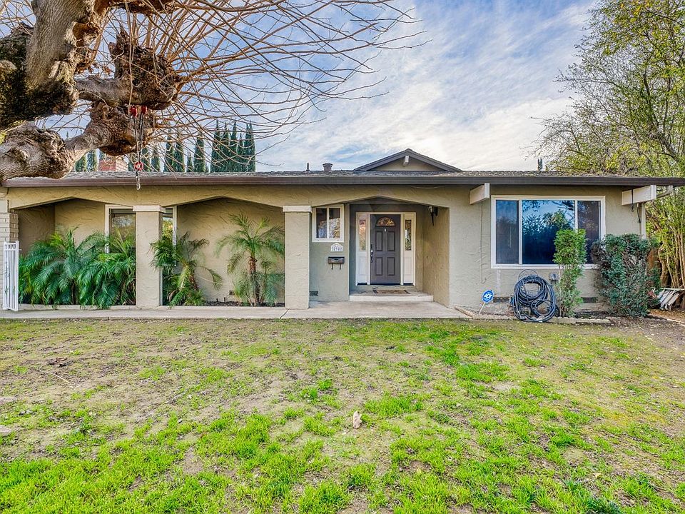 1st image of 8948 Salmon Falls Dr