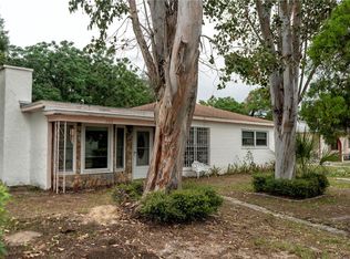 702 E 112th Ave, Tampa, FL 33612