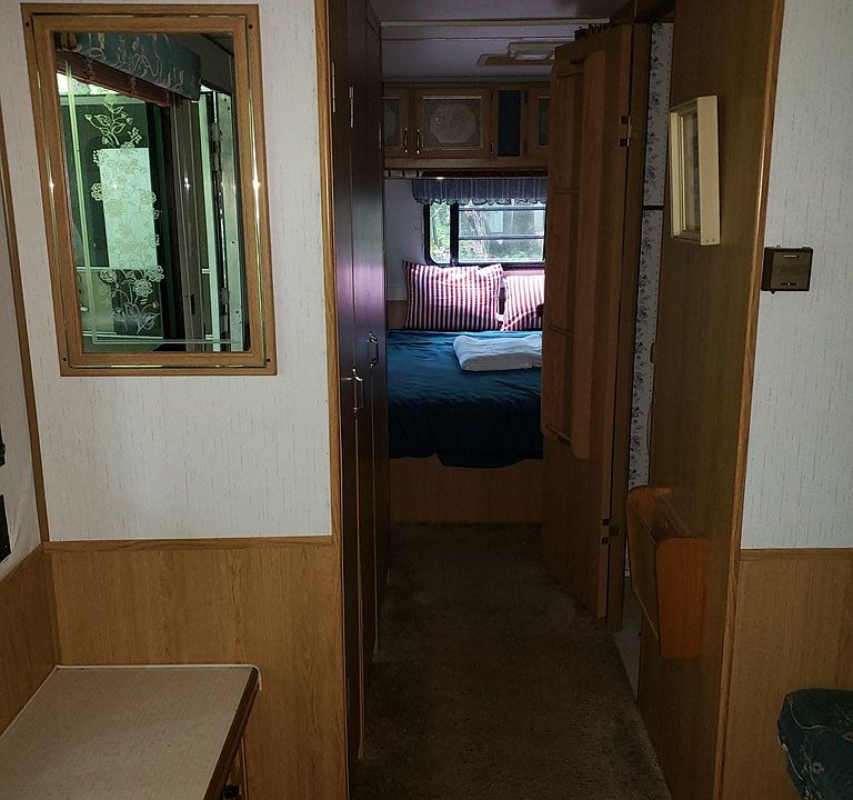 2nd image of 131 Stag Ln