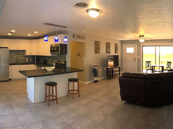 4th image of 6001 Palmetto Dr