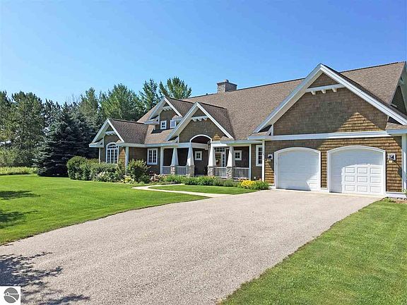 3rd image of 11200 S Jonathon Ct