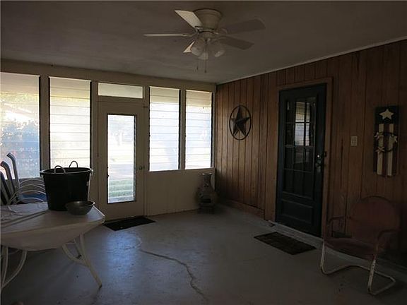 5th image of 1482 Rosewood Dr