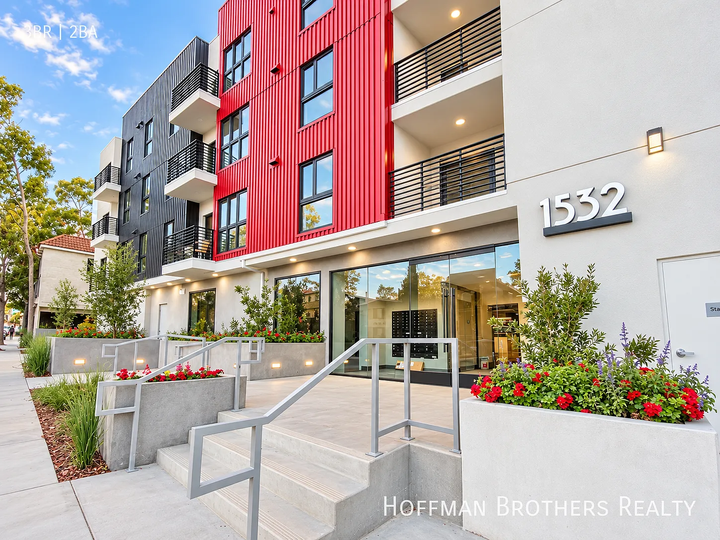 Versatile Residence with Generous Space & a Defined Interior — Photo 3