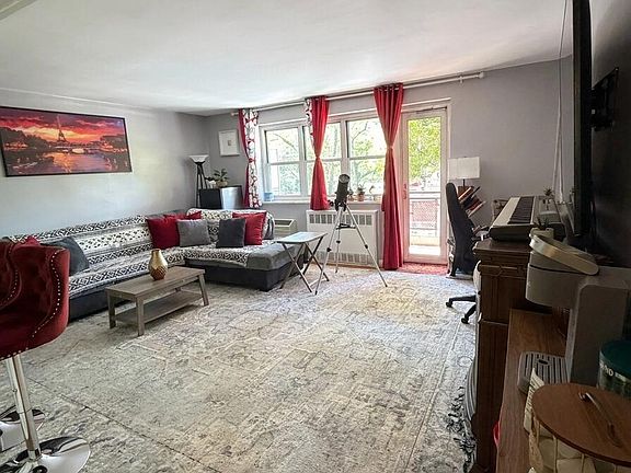 2nd image of 15131 88th St APT 2F