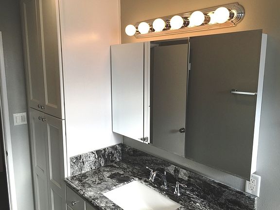 48" 3-Panel Medicine Cabinet