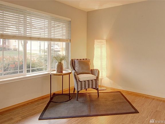 4th image of 3826 Starling Dr NW