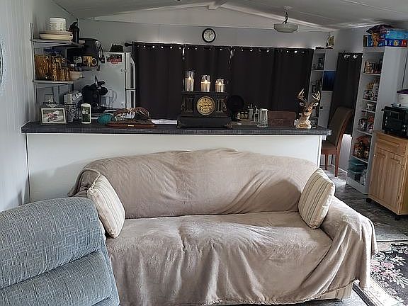 3rd image of 88 Rose Dr