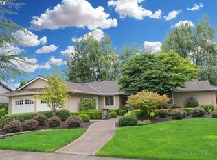 2895 Flintlock St, Eugene, OR 97408