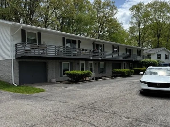 3029 N Turkeyfoot Rd, Akron, OH 44319