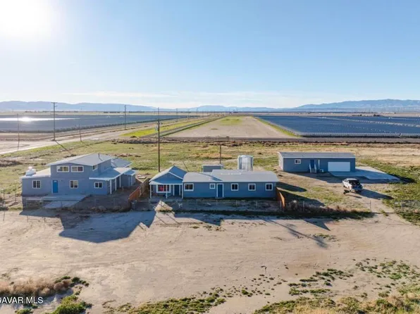 8443-8445 Gaskell Rd, Rosamond, CA 93560