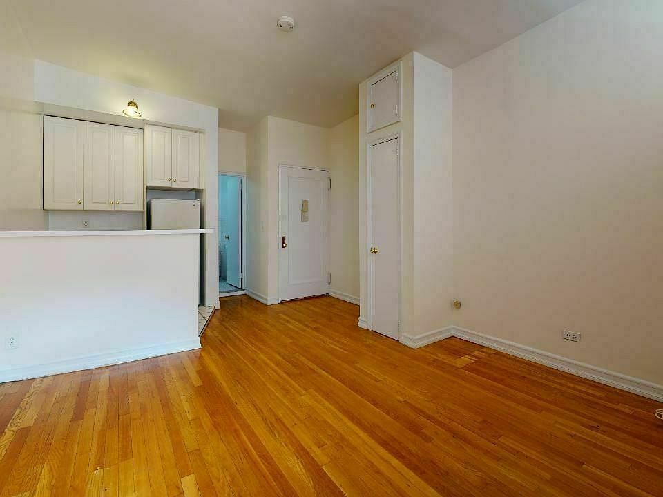 2nd image of 417 W 56th St #C4