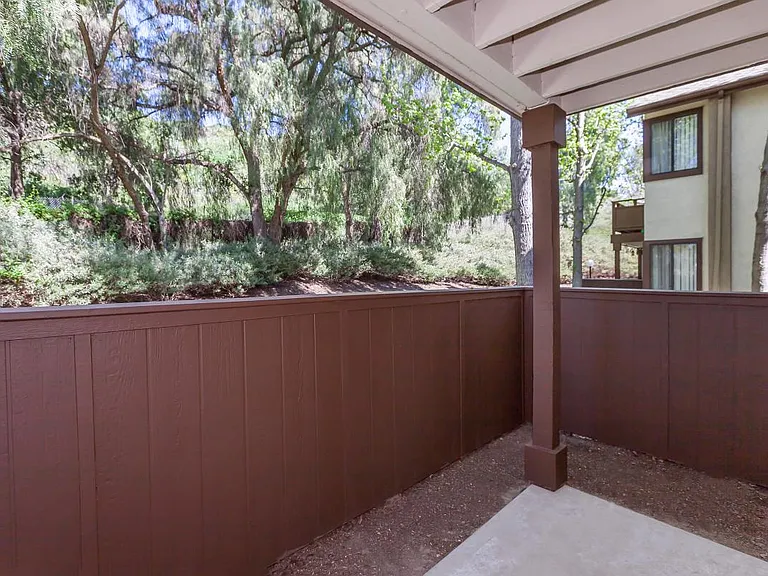 Emerald Court Apartment Homes — Photo 35