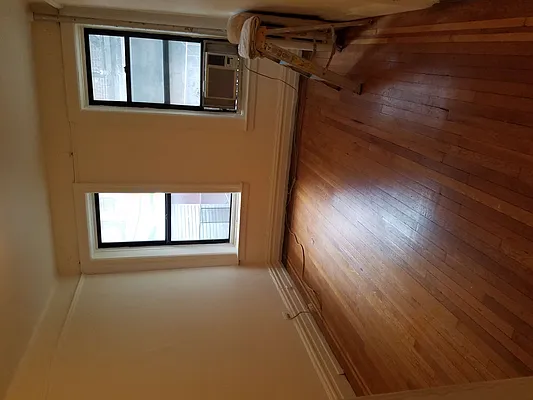 Rented by B Gans Management | media 10