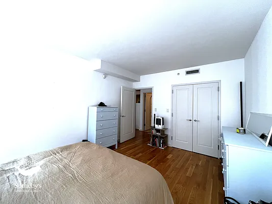 Rented by Daniel Gale Sotheby's International Realty | media 11