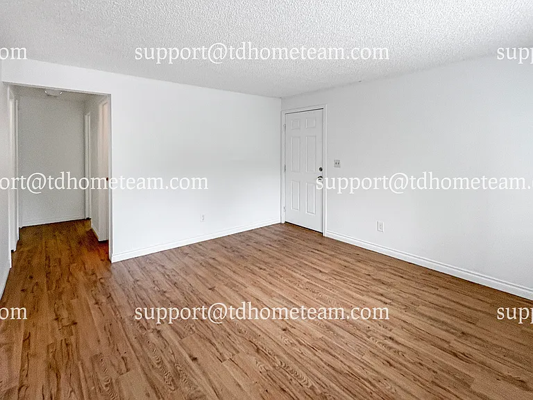 1509 E 38th St #2 — Photo 2