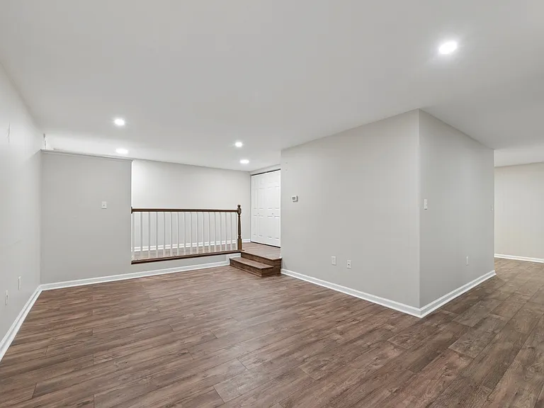 7 Silverwood Cir #3 — Photo 19