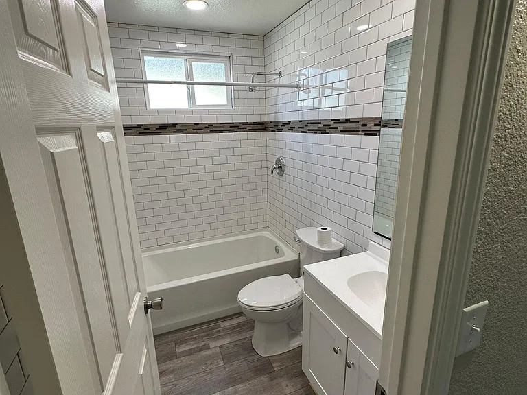 120 W Murray Ave #C — Photo 5