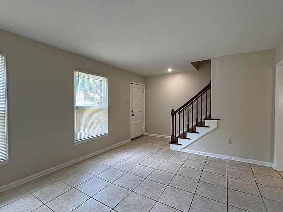 5th image of 5659 Hinton Pl