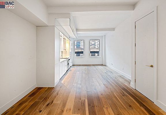 4th image of 93 Worth St Suite 404
