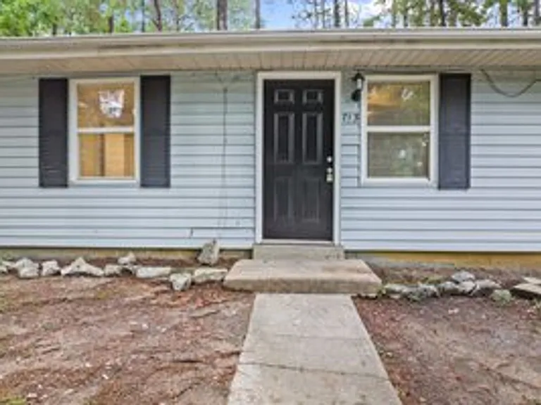713 Grantland Dr — Photo 12