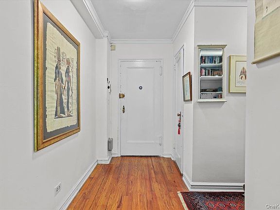 4th image of 192 Garth Road #4O